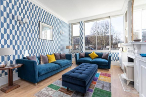 Extraordinary 3BR house in Notting Hill with patio